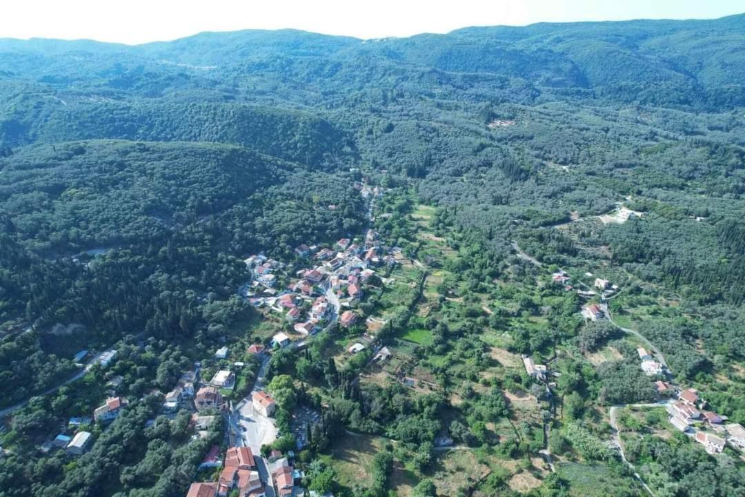 Harry'S Retreat ξενώνας Klimatia Εξωτερικό φωτογραφία