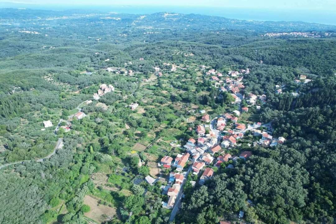 Harry'S Retreat ξενώνας Klimatia Εξωτερικό φωτογραφία