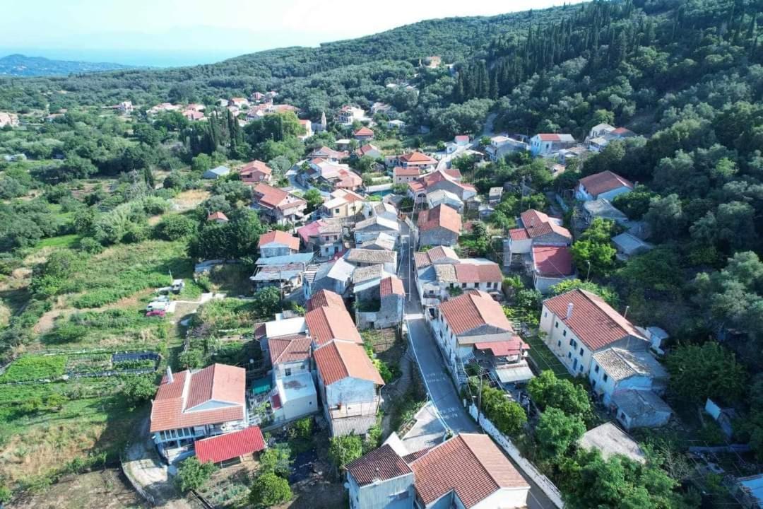 Harry'S Retreat ξενώνας Klimatia Εξωτερικό φωτογραφία