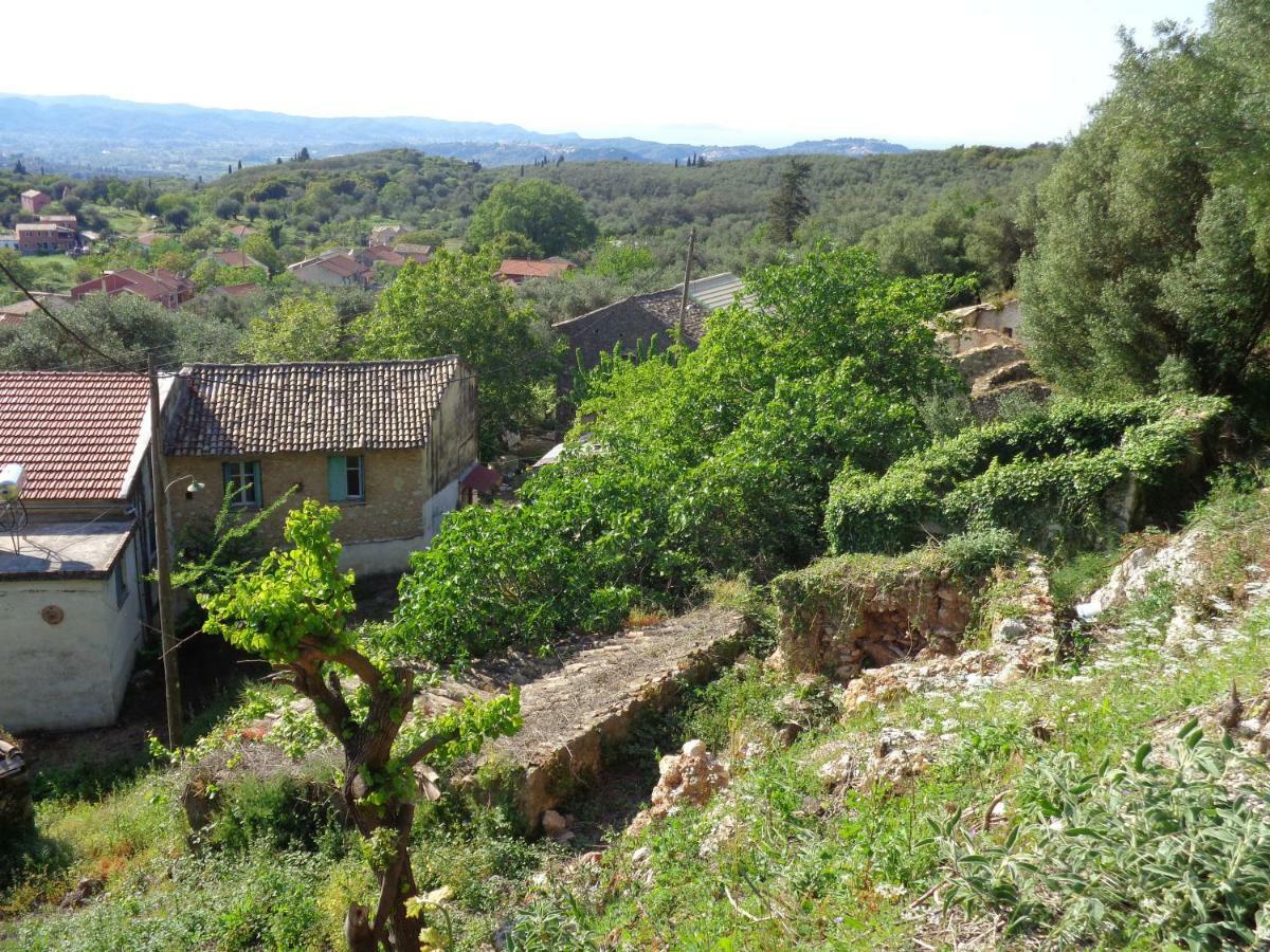 Harry'S Retreat ξενώνας Klimatia Εξωτερικό φωτογραφία